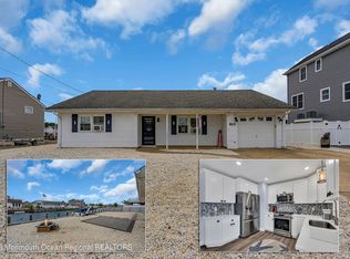 814 Tiller Dr, Forked River, NJ 08731