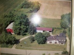 W250S8425 Center Dr, Mukwonago, WI 53149