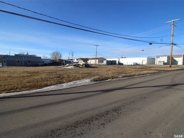 185 2nd Avenue E, Shaunavon, SK S0N 2M0