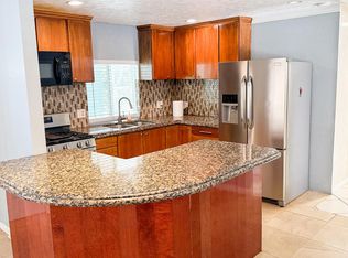 10 Box C Dr, Palm Desert, CA 92260