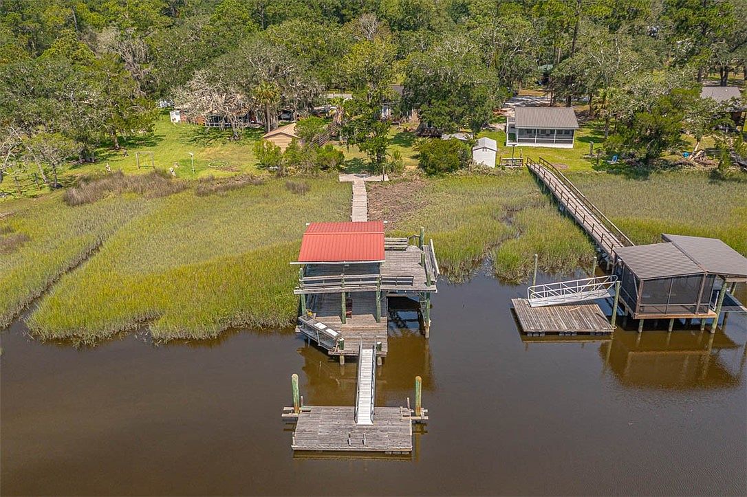 160 South St, Waverly, GA 31565 MLS 1641151 Zillow