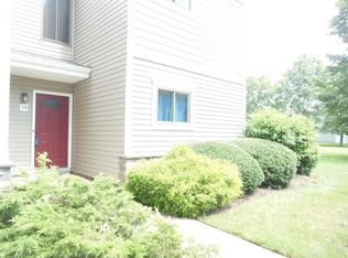 14 Elizabeth Ct, Tinton Falls, NJ 07724