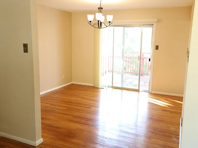 519 Ranch Dr — Photo 4