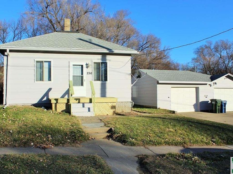 1st image of 256 Logan St