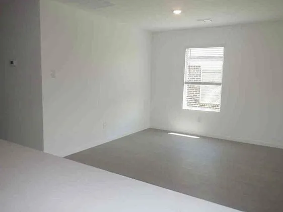 728 Dressage Ln — Photo 3