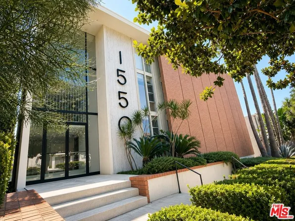 1550 N Laurel Ave APT 301, Los Angeles, CA 90046