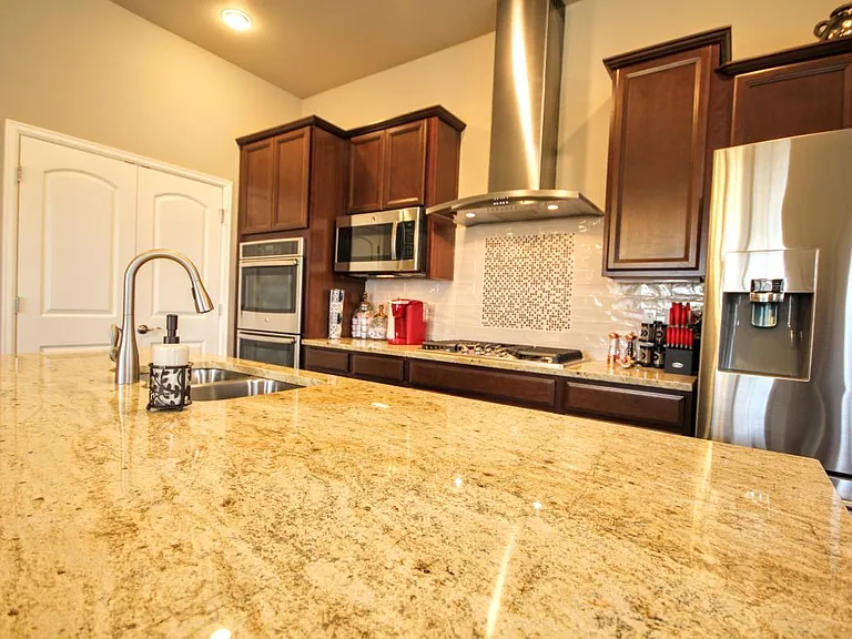 1401 Skyline Dr — Photo 70