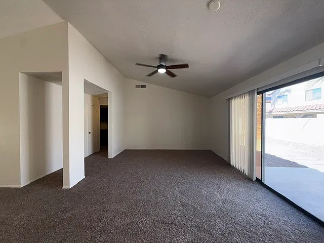 3 bed, 1444 sqft, $2,125 — Photo 4
