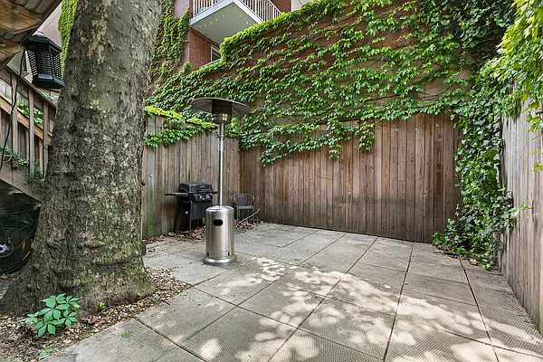 Outdoor, photo 1