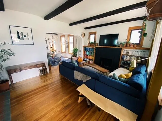 2 bed, 1103 sqft, $2,599 — Photo 4