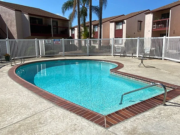 Aztec Apartments — Photo 27