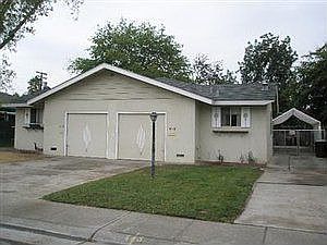 1st image of 8008 Loucreta Dr