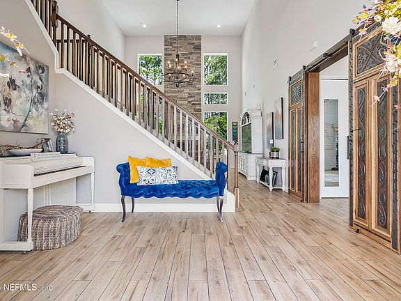 4th image of 2440 IZOLA Court