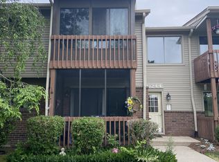 10244 Nancys Blvd #47-1, Grosse Ile, MI 48138