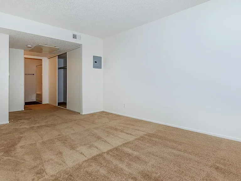 Mountain View Apartment Homes — Photo 18