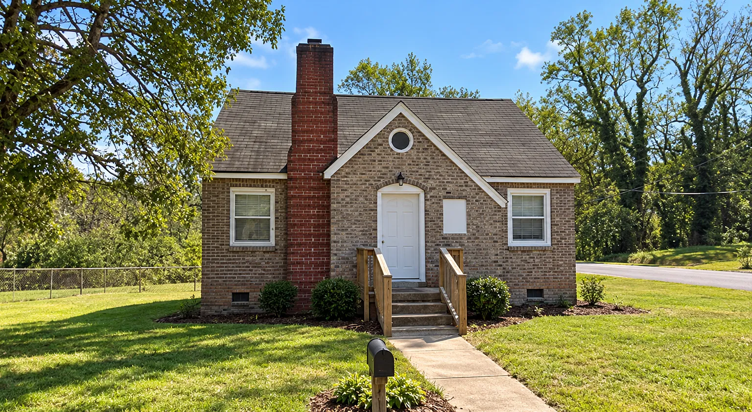 3 bed, 1480 sqft, $1,500 — Photo 1