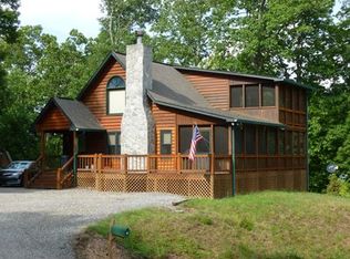 411 Pony Ghost Trl, Blue Ridge, GA 30513
