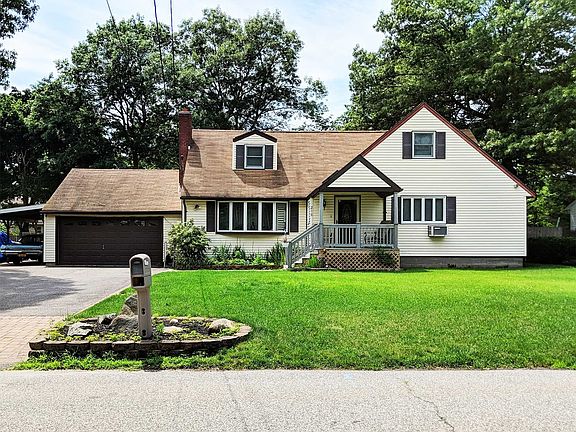 2nd image of 210 Avenue C