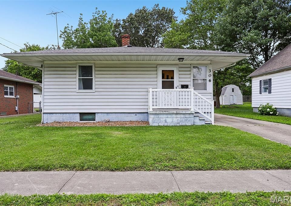 1st image of 306 S 2nd St
