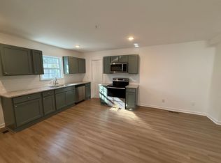 208 Meadow St #A, Scottsboro, AL 35768