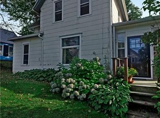 21 Knight St, Silver Creek, NY
