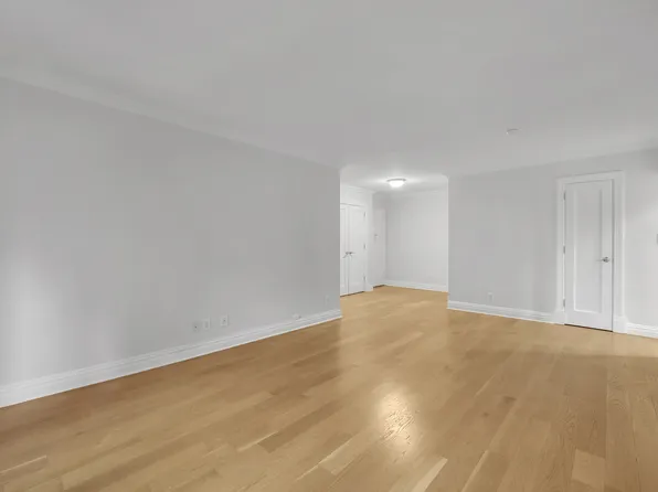 141 East 33rd Street image 6 of 8