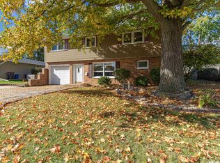 1607 Deppert Dr, Pekin, IL