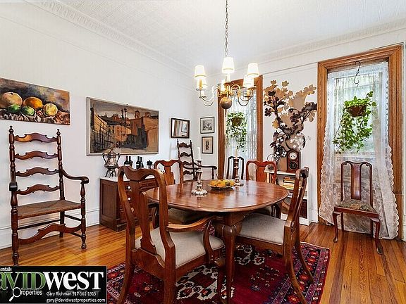 4th image of 462 15th St APT 3R