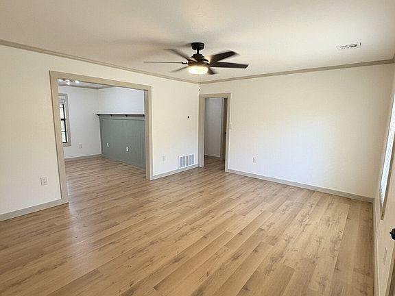 2nd image of 3200 Hollywood Ave