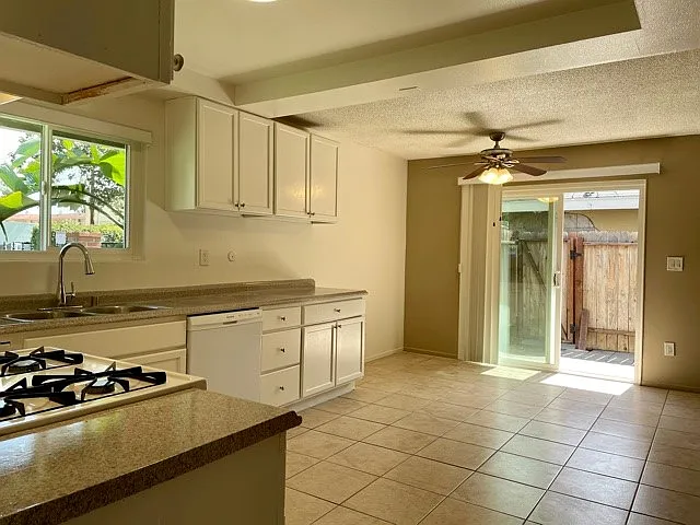 15631 Tustin Village Way #A3 — Photo 11