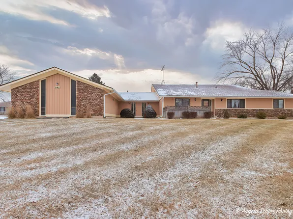 945 Wiltshire Dr APT C, McHenry, IL 60050