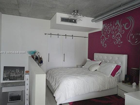 4th image of 690 SW 1st Ct APT 1722