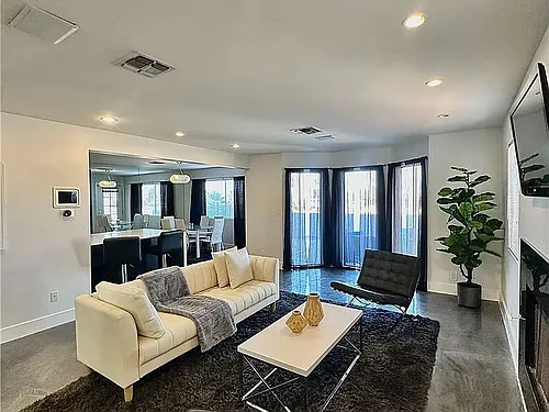 3988 Delos Dr Photo 1