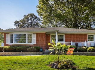 4N726 Country Club Dr, West Chicago, IL 60185