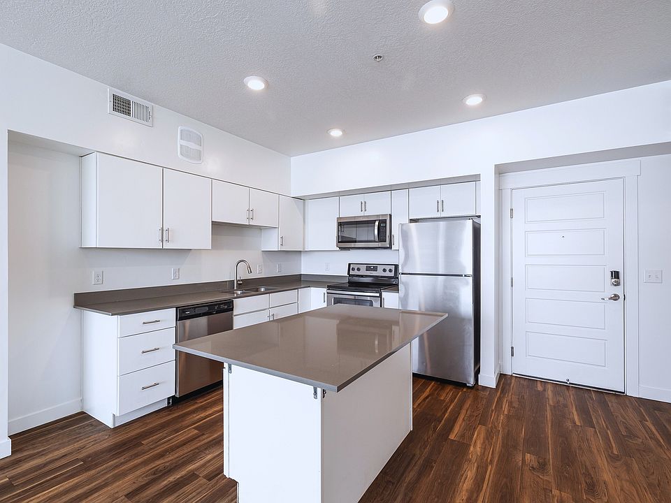 Meadowbrook_Interior-4