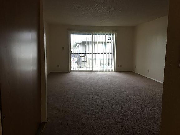 4th image of 455 NE 17th St #251-12