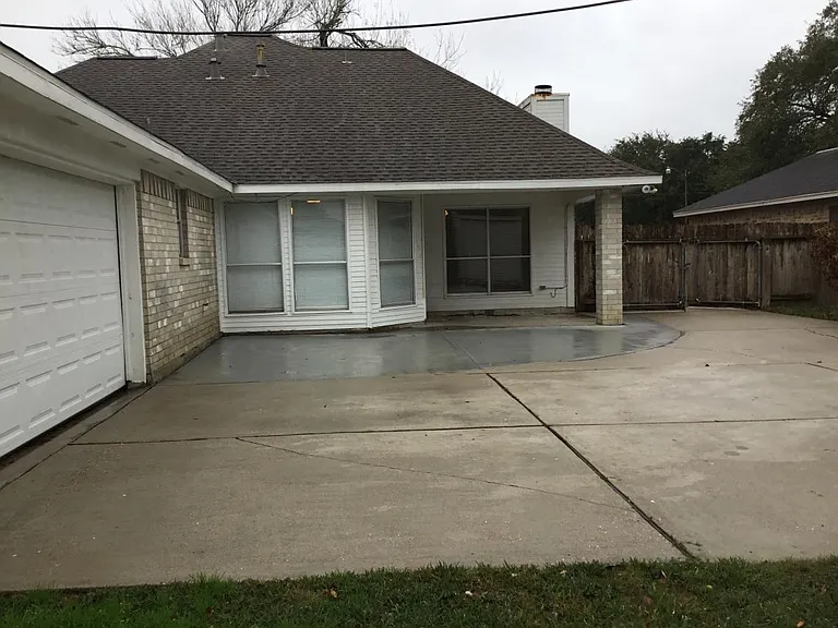 418 Westminster Dr — Photo 3