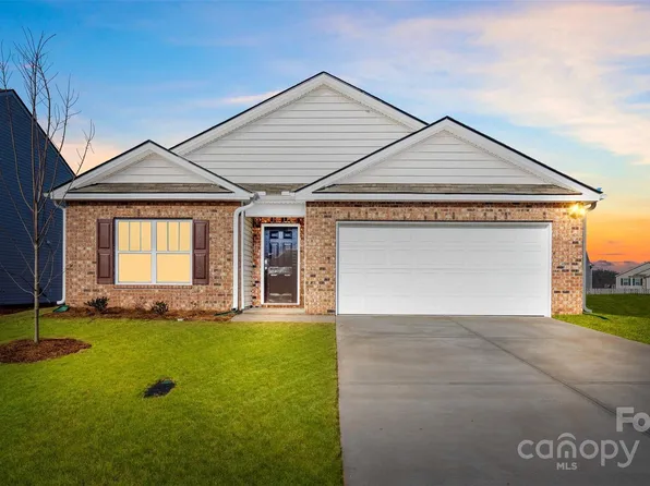 3662 Charles St NW, Conover, NC 28613