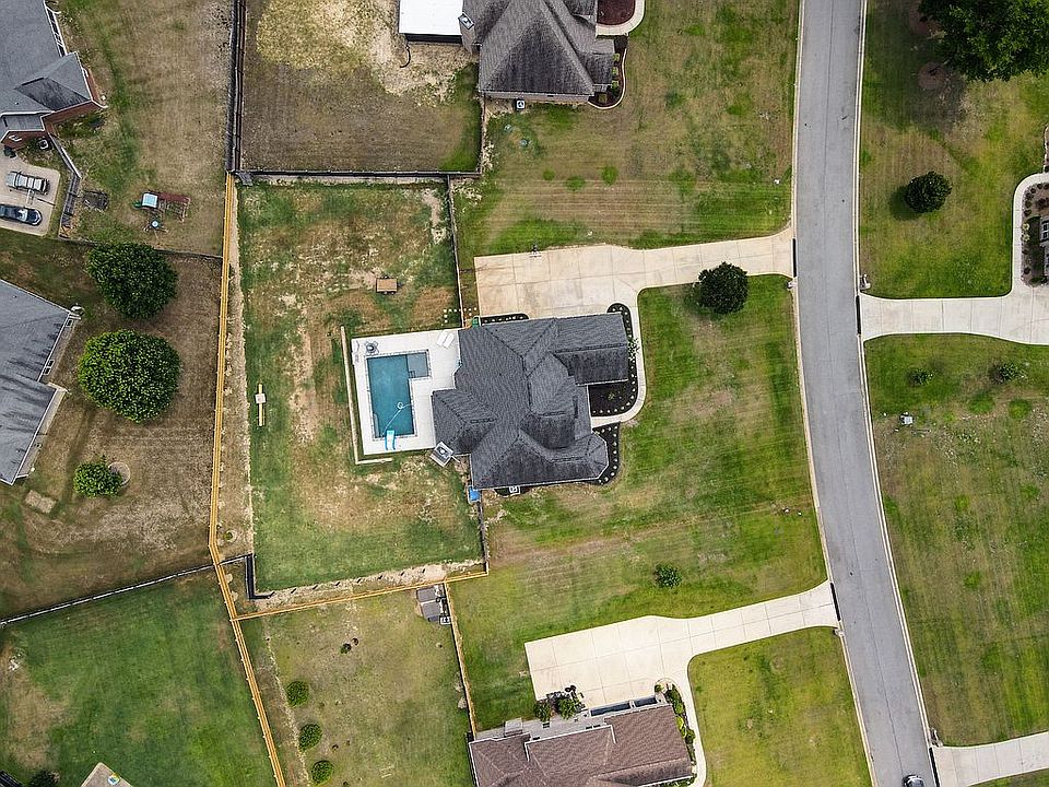 2nd image of 329 Sage Meadows Ln