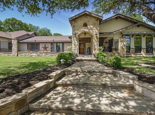1700 Oak Forest Dr, Round Rock, TX 78681