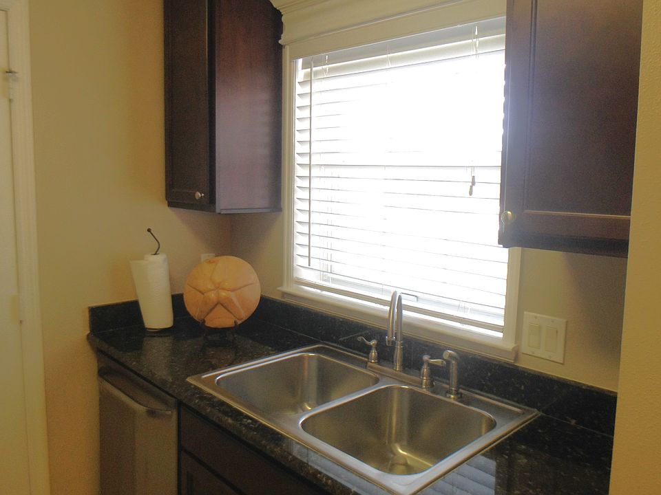 Kitchen Right Side with SS dishwasher