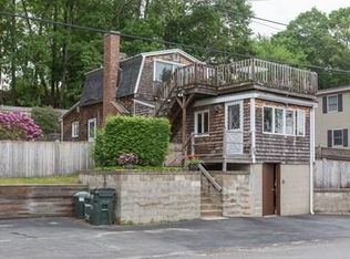 89 Lake Attitash Rd, Amesbury, MA 01913