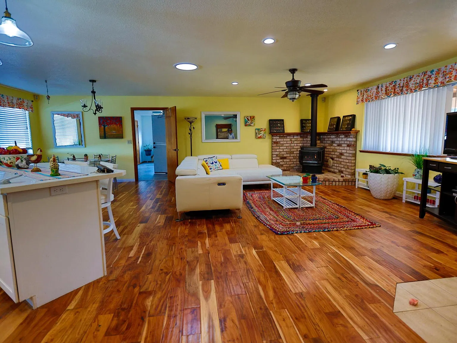 208 Berglund St — Photo 4