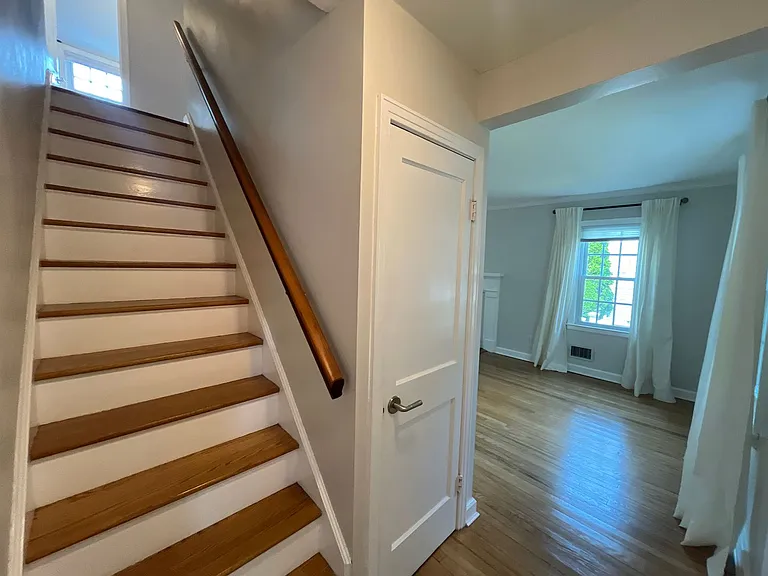 65 Buell St — Photo 9