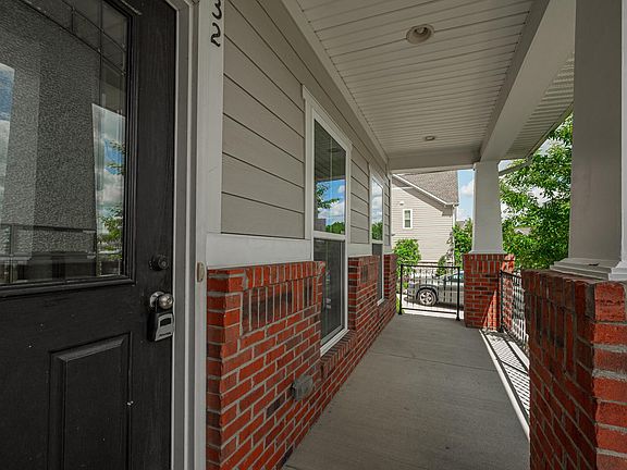 4th image of 3832 Sullivan Dr Unit 44-383