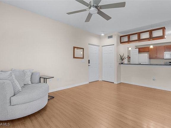 5th image of 6321 Aragon Way APT 303