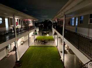 302 Lake Osborne Dr APT 21, Lake Worth, FL 33461