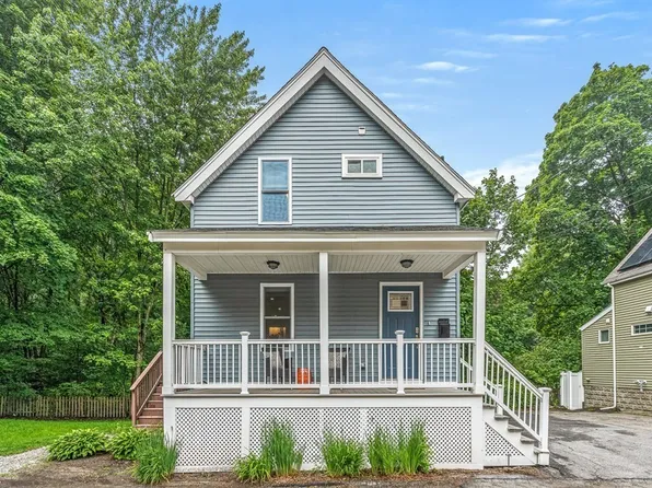 6 Webster Ct, Stoneham, MA 02180