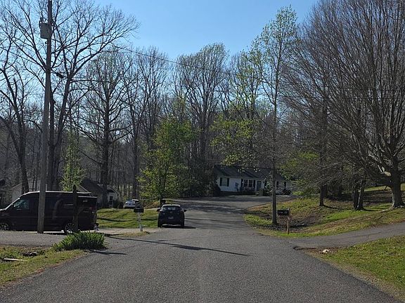 4th image of 1001 Bonwood Dr