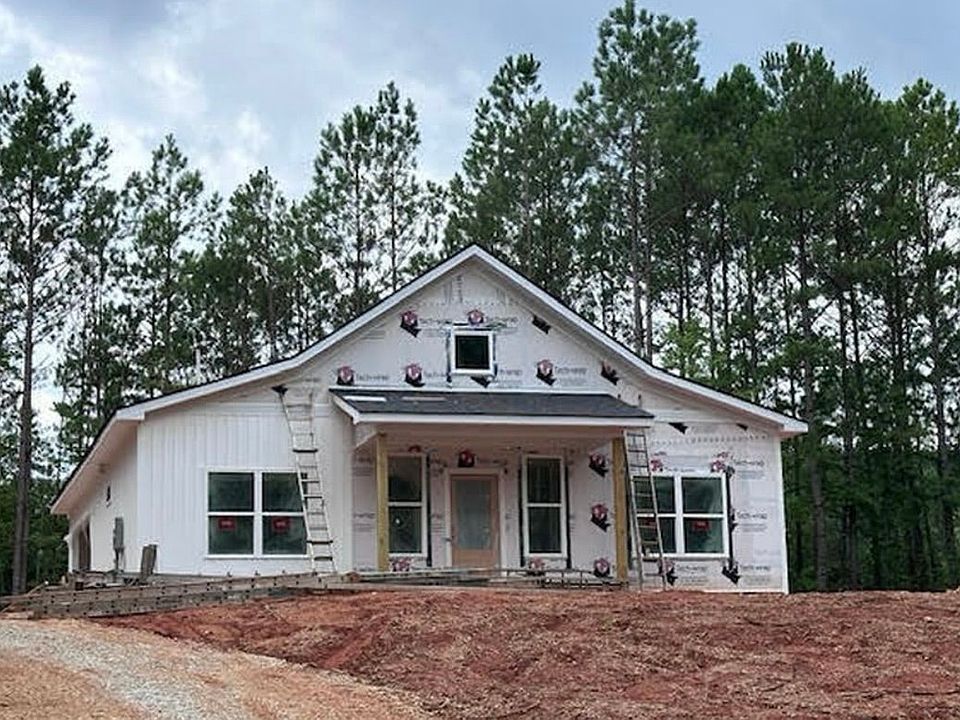 1st image of 305 Blueberry Hill Ln